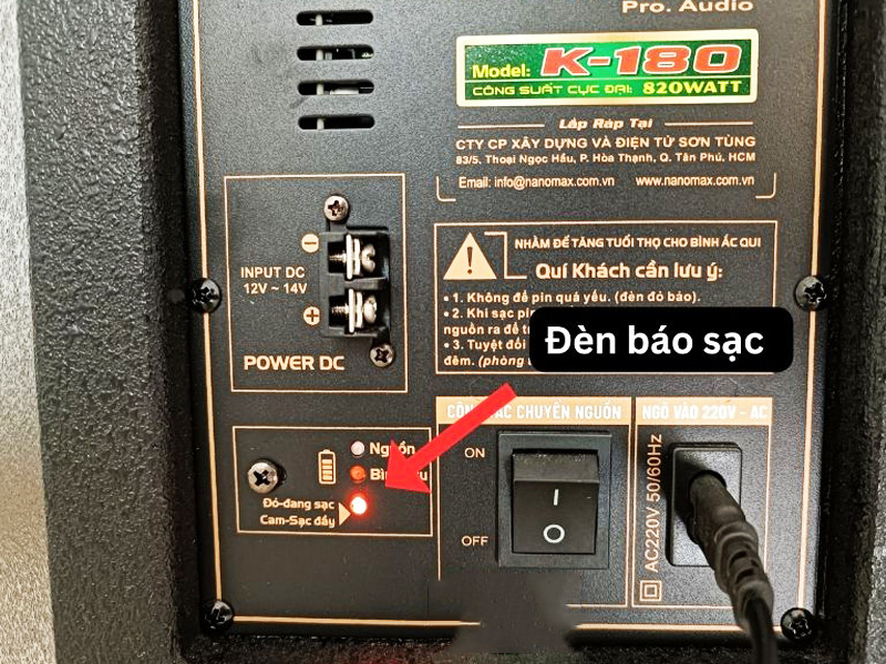 Thường xuyên kiểm tra tình trạng pin của micro và loa kéo
