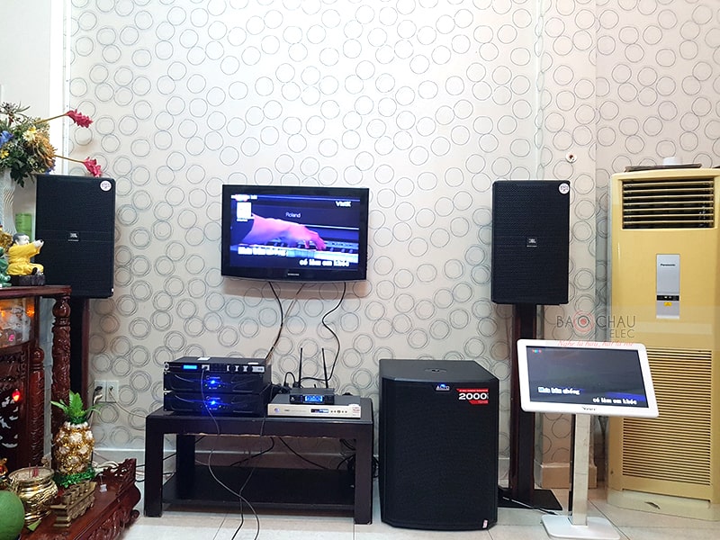 Đặc Điểm Của Karaoke Truyền Thống
