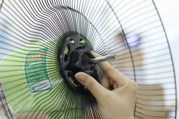 Cách Nhận Biết Quạt Bị Bó Bạc